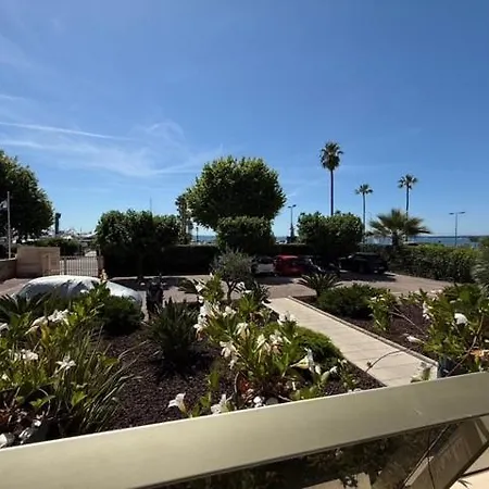 In Near Cannes And Antibes Golfe-Juan