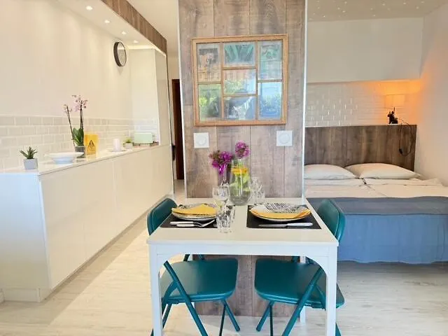In Near Cannes And Antibes Appartement Golfe-Juan
